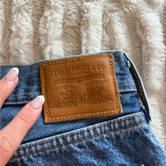 Levi's Dark Blue Distressed Denim Mini Skirt - Picture 3 of 4